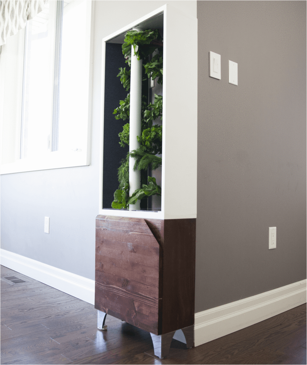 Just Vertical The Eve: Your Compact Indoor Hydroponic Garden Oasis