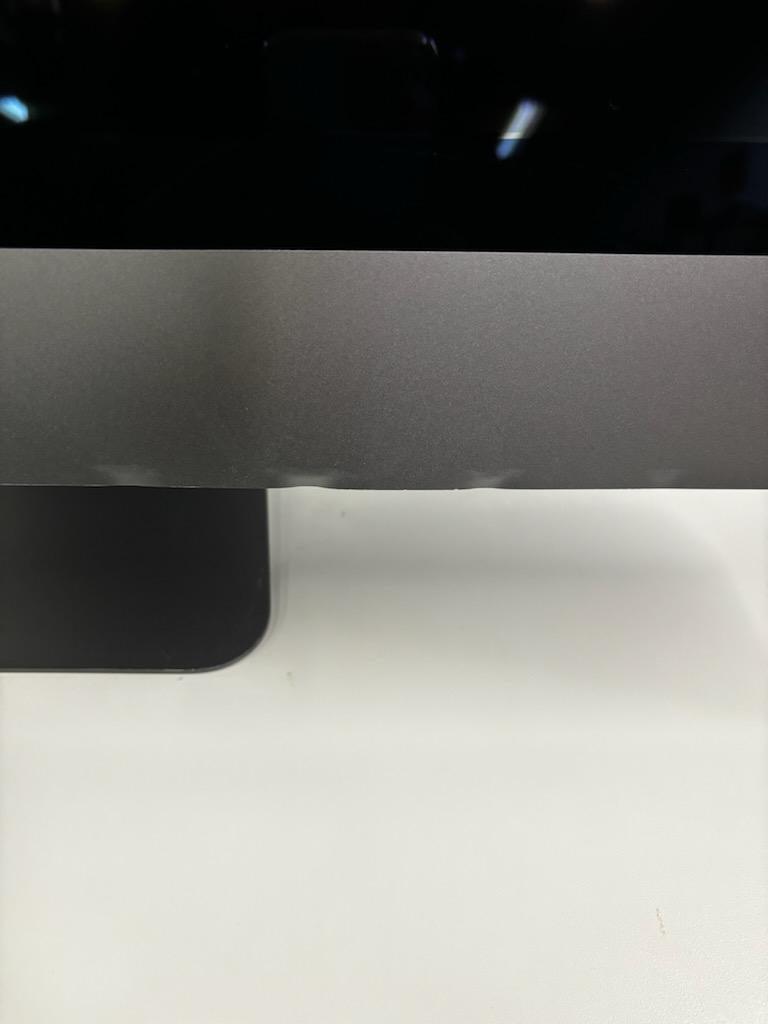Powerhouse 27-inch 2017 Apple iMac Pro with 10-Core Intel Xeon W, 128GB RAM, 2TB SSD, and Radeon Pro Vega 56
