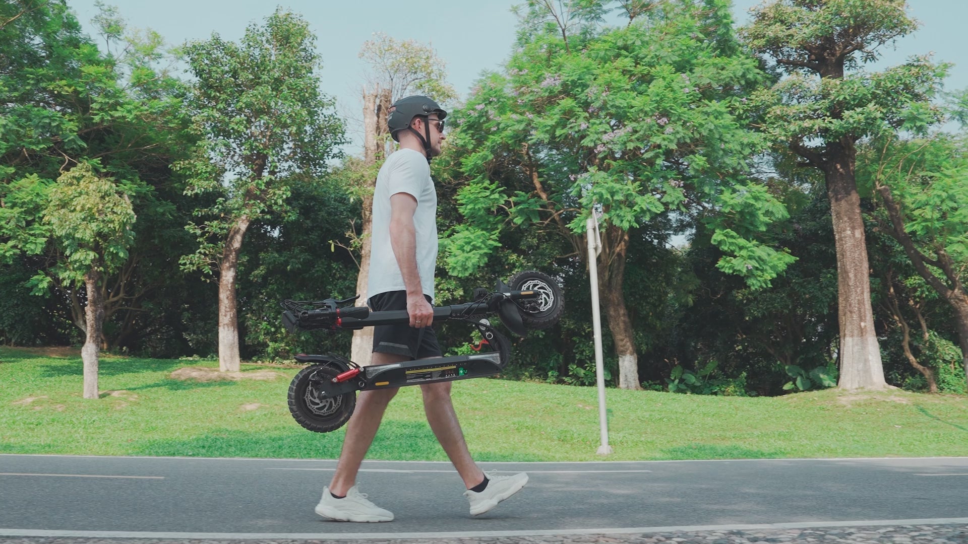 Power-packed iScooter iX3 800W Off Road Electric Scooter