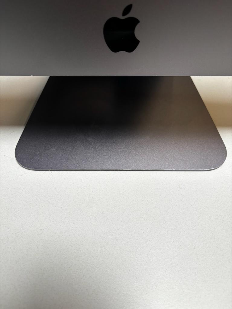 Powerhouse 2017 Apple iMac Pro 27-inch