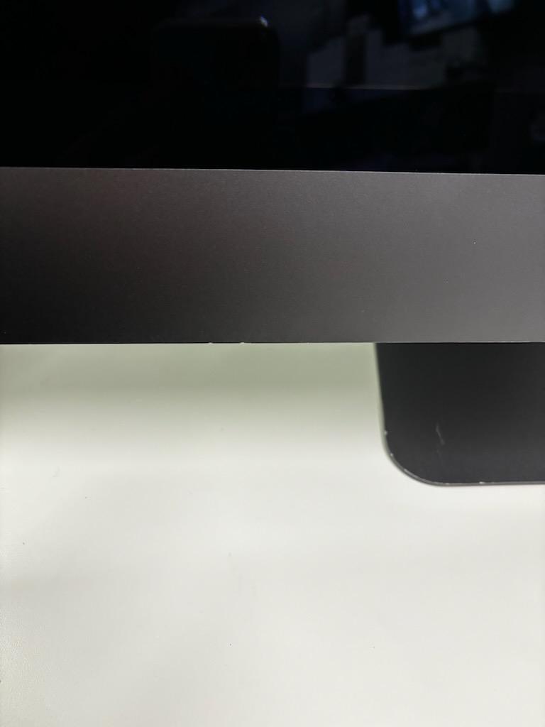 Powerhouse 27-inch 2017 Apple iMac Pro with 10-Core Intel Xeon W, 128GB RAM, 2TB SSD, and Radeon Pro Vega 56
