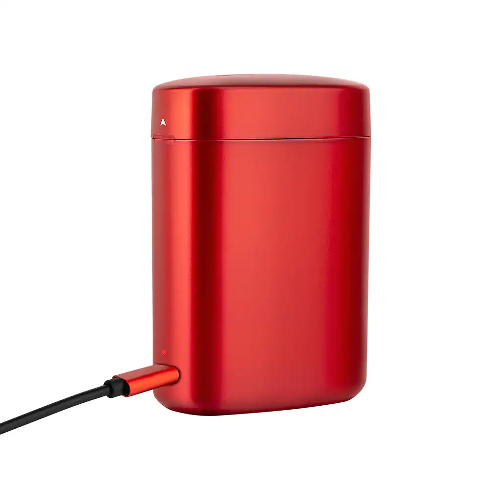 Olight Baton 3 Premium: Compact Powerhouse with Wireless Charging