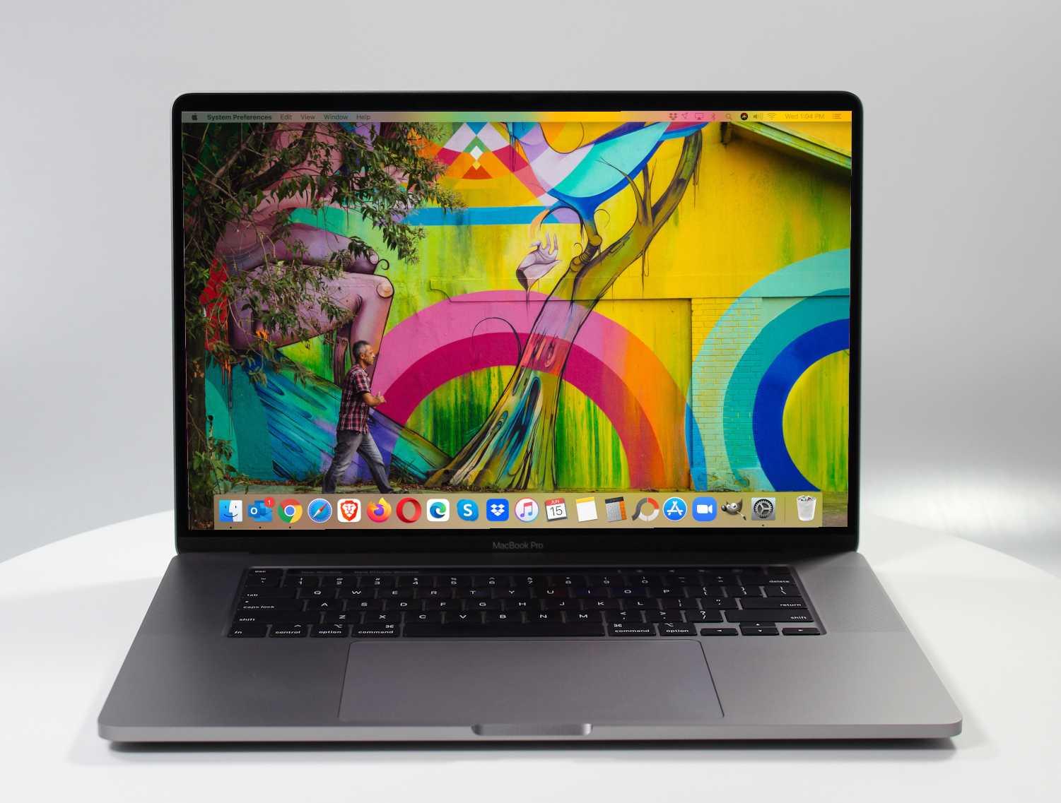 Powerhouse 2019 MacBook Pro 16-inch: 2.4GHz i9, 16GB RAM, 512GB SSD, Radeon Pro 5300M 4GB