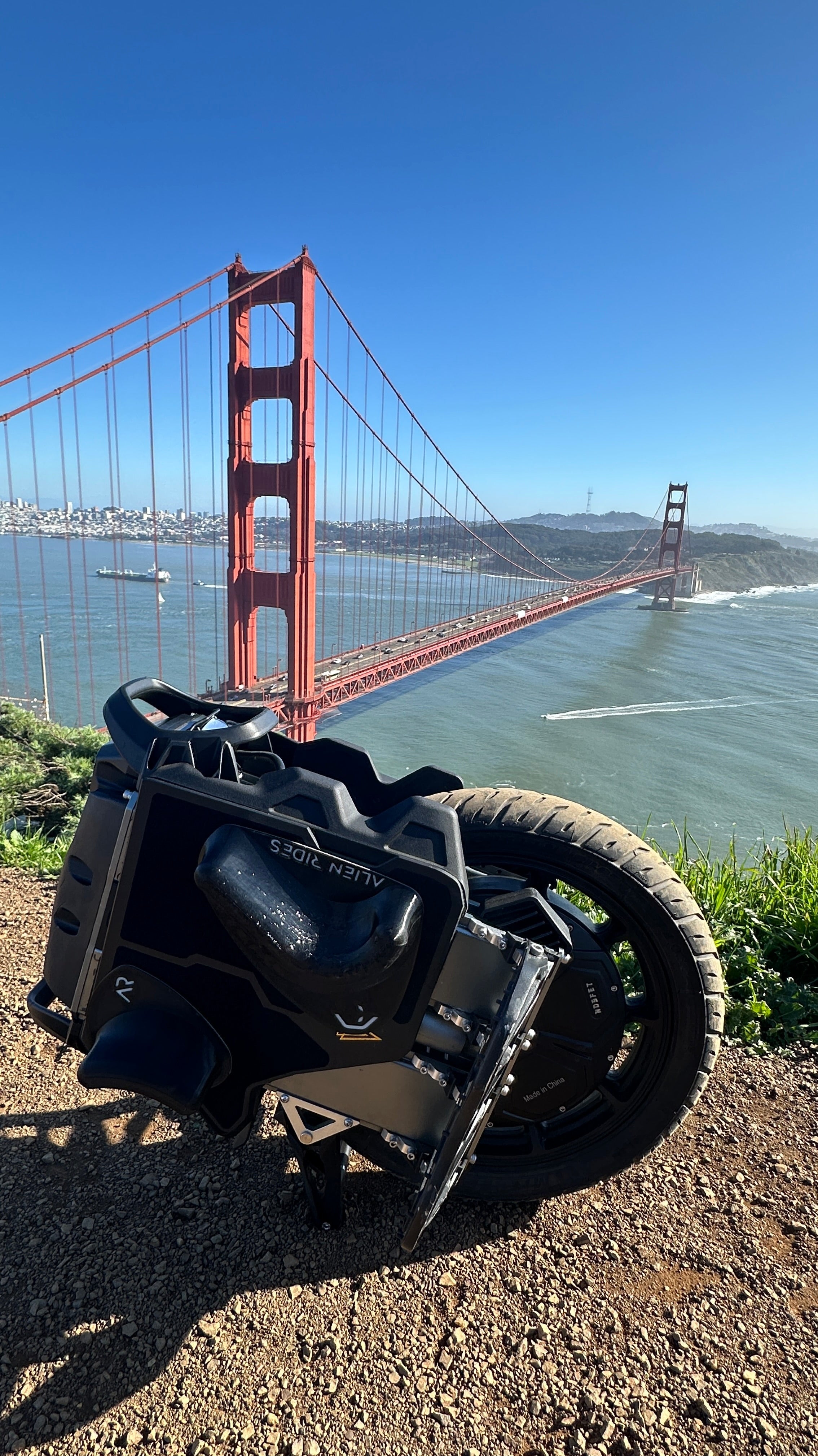 NOSFET Apex - The Ultimate Electric Unicycle for Thrill-Seekers