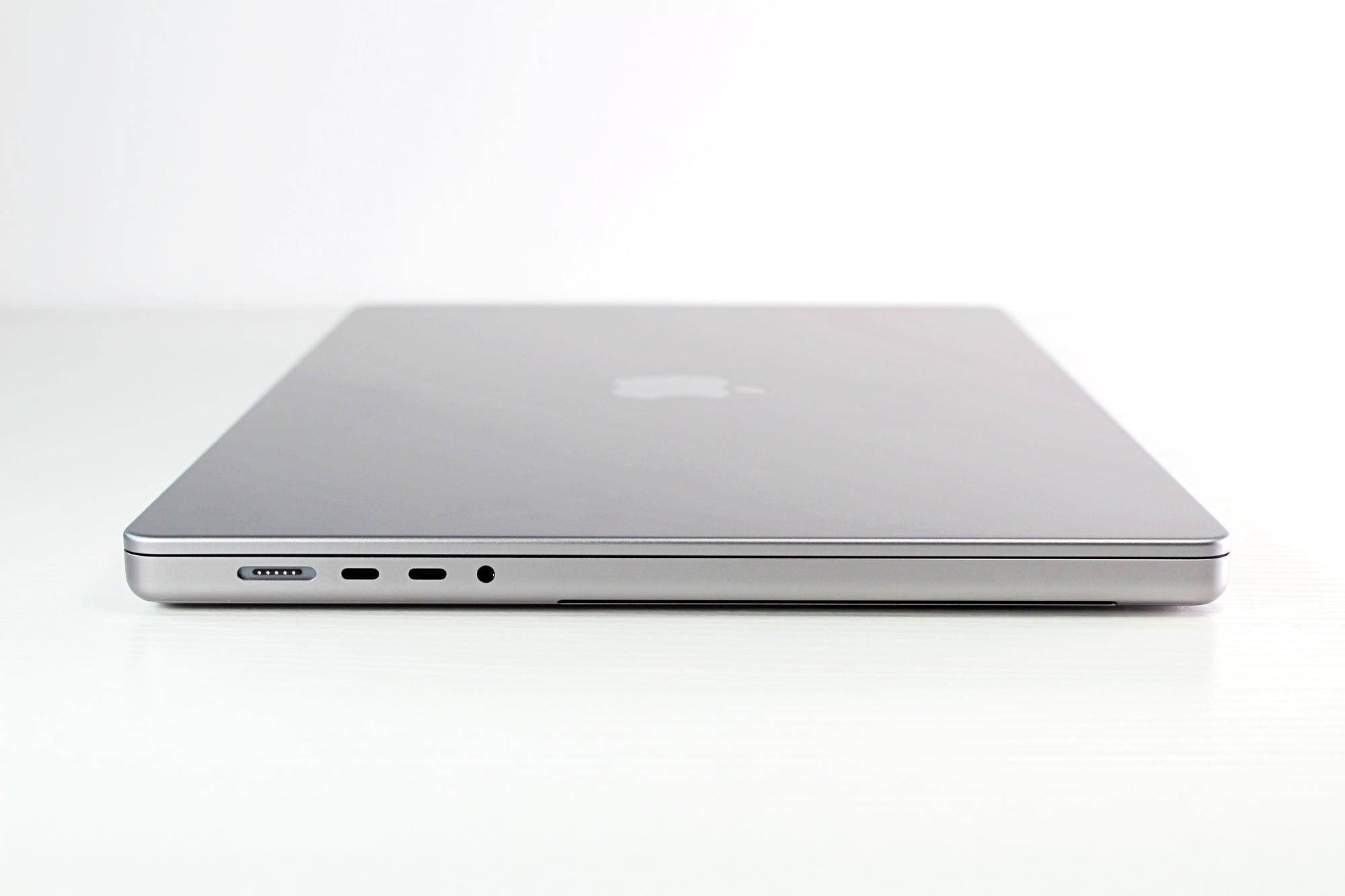 2023MacBook Pro 14：M2 Max96GB1TB，