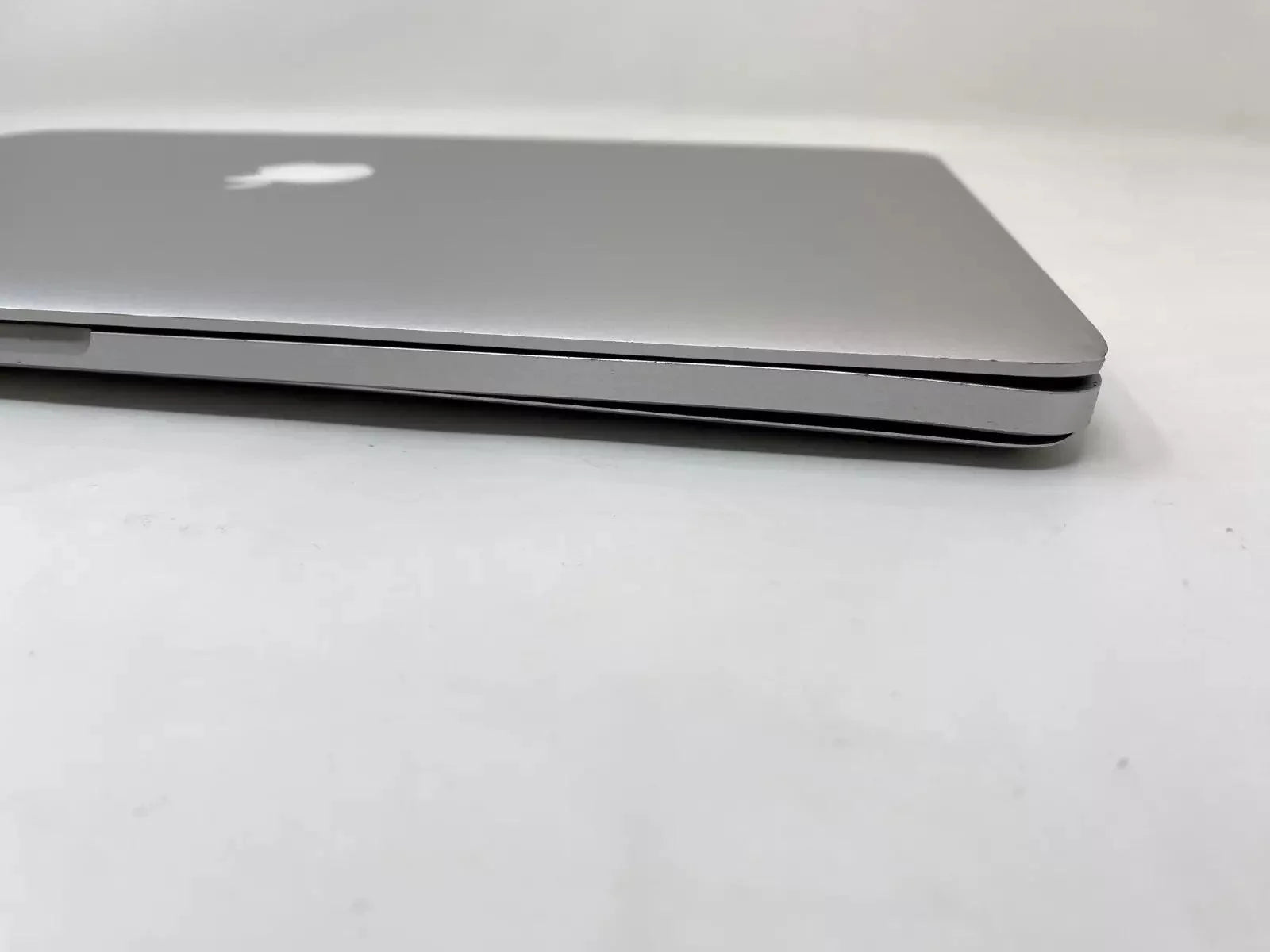 Apple 2015 15-inch MacBook Pro (Parts Only) - Ideal for Repair & Parts