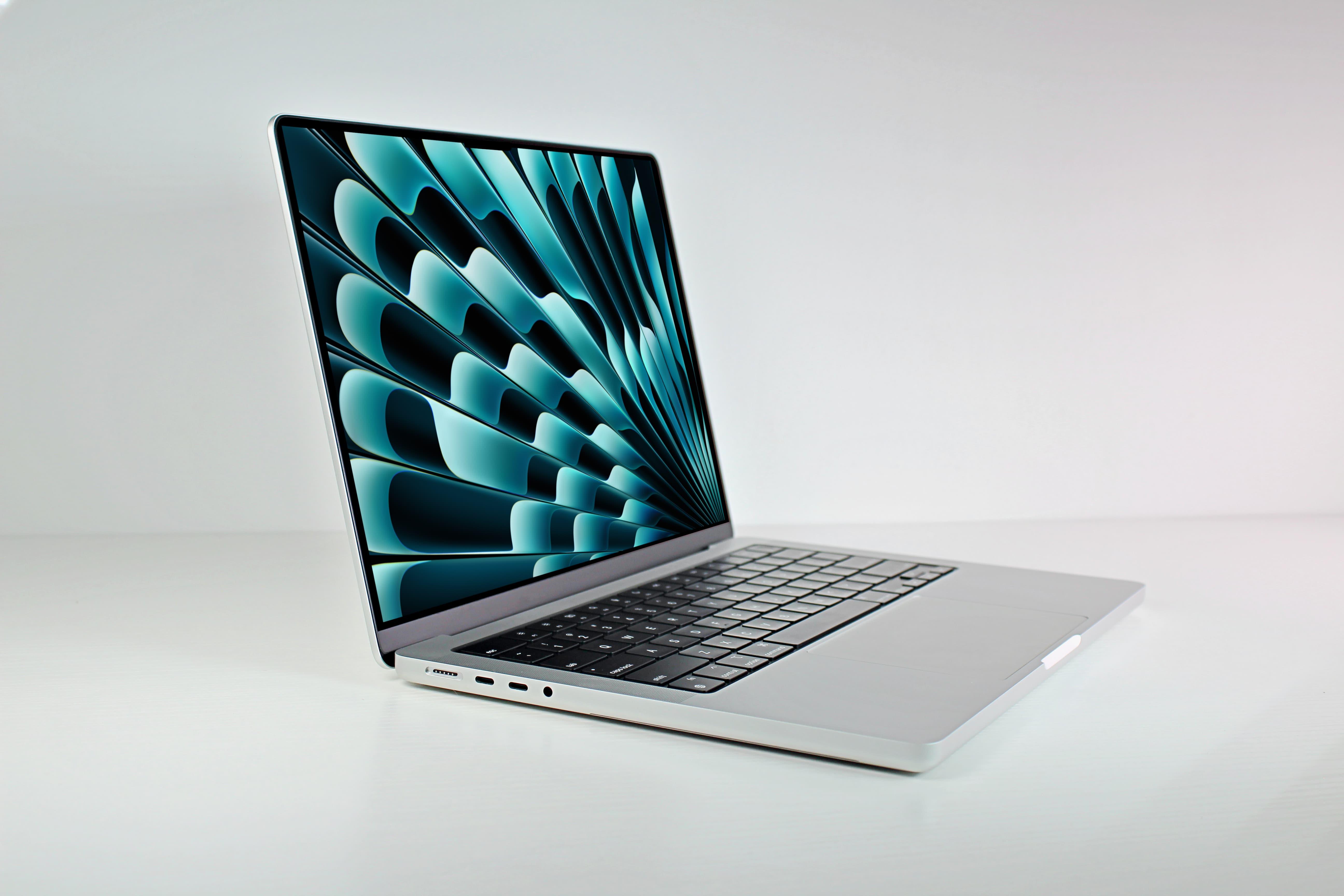 2023 Apple MacBook Pro 14-inch: Powerhouse for Professionals
