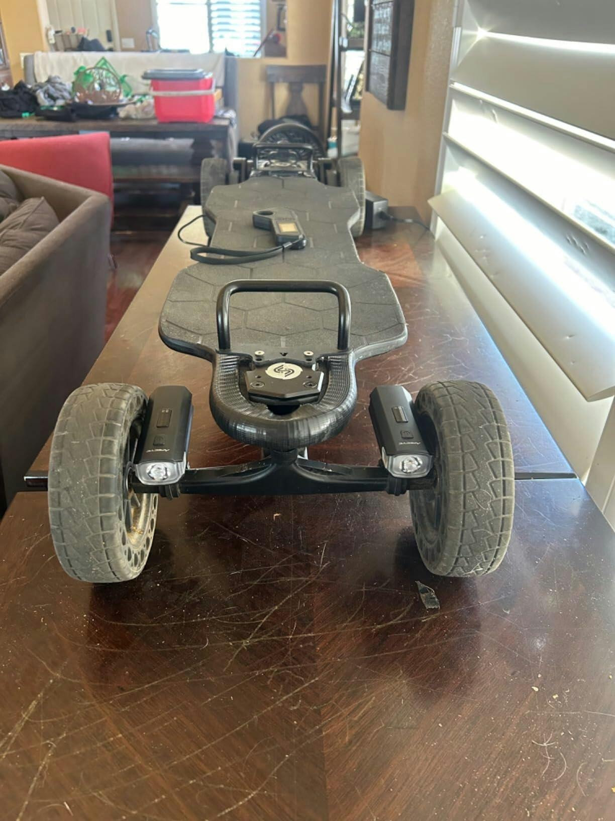 isinwheel V10 Off-Road Electric Skateboard: Power, Style, and Adventure