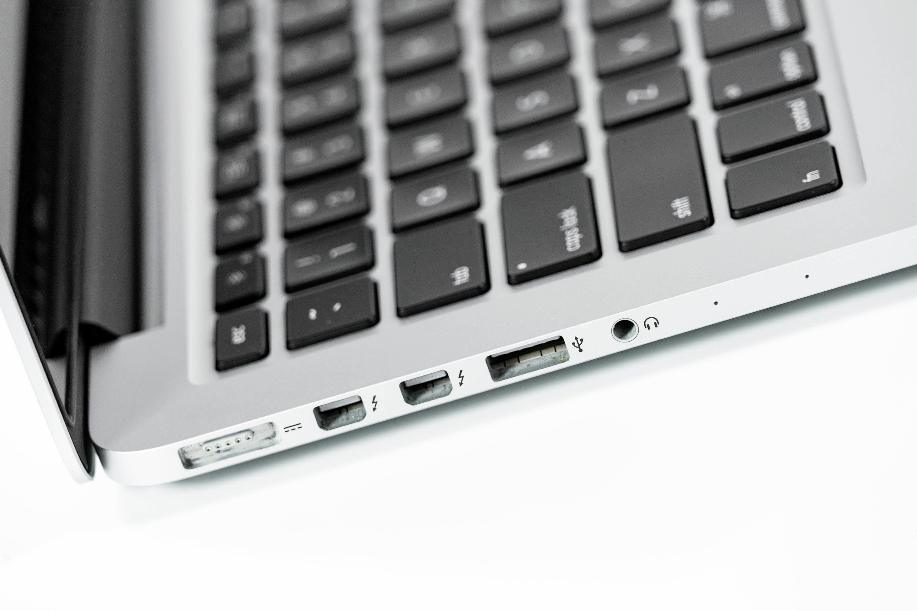 2015 Apple MacBook Pro 13-inch - Your Reliable Daily Companion