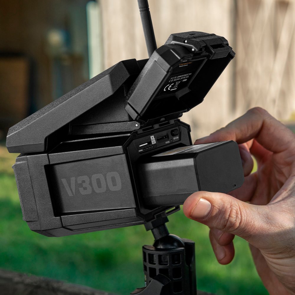 Vosker V300 Mobile Security Cameras' V-LIT-B3-Extra Rechargeable Lithium Battery Pack - Never Miss a Moment of Security
