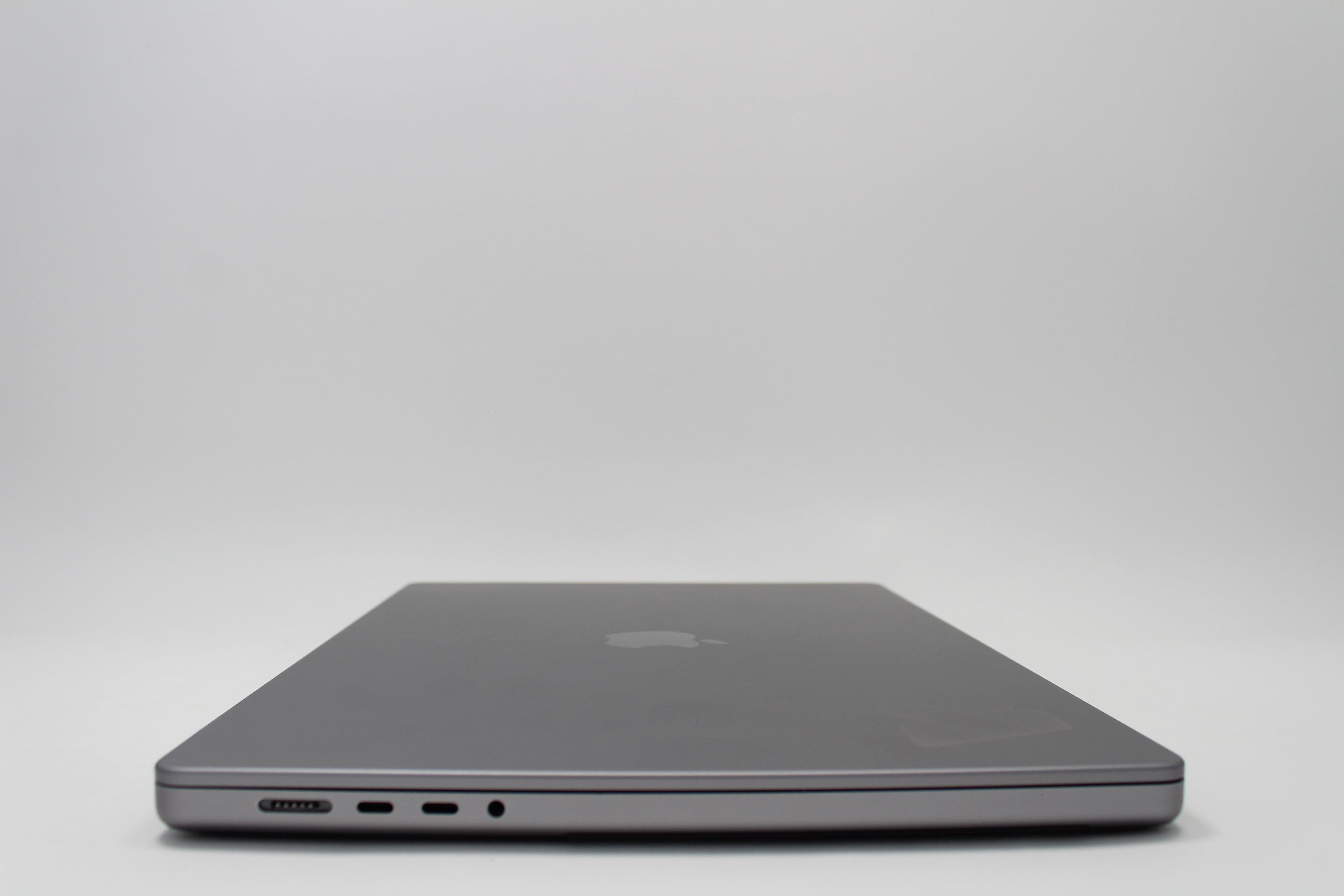 Powerhouse 2021 Apple MacBook Pro 16-inch: M1 Pro, 32GB RAM, 2TB SSD in Space Gray