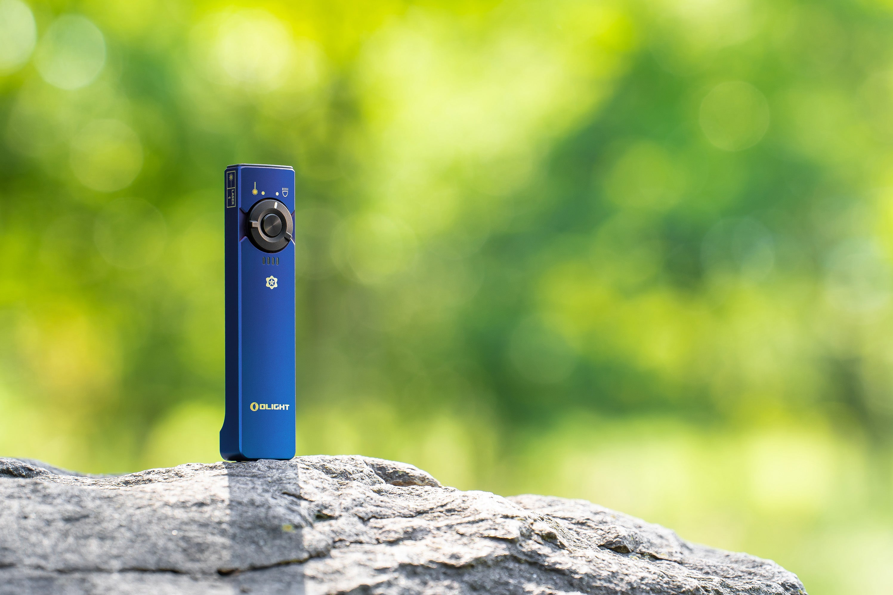 Olight Arkfeld (Summer 3) Limited Edition Flashlight