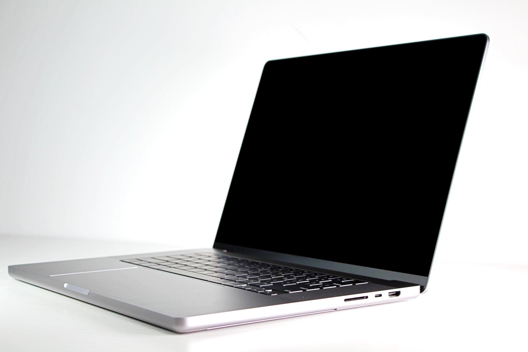 2023MacBook Pro 16M2 Max，12CPU，38，96GB，8TB，