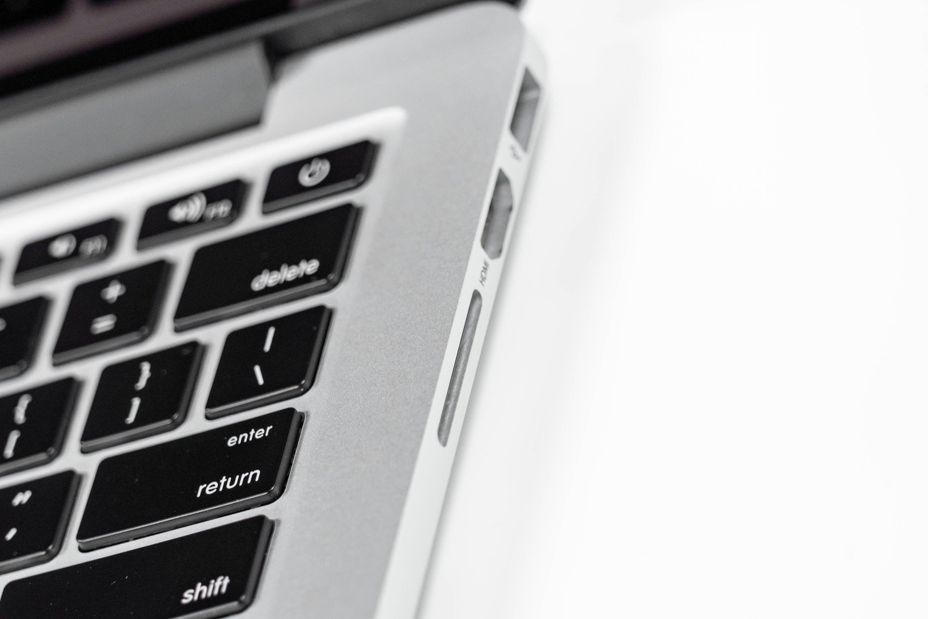 2015 Apple MacBook Pro 13-inch - Your Reliable Daily Companion