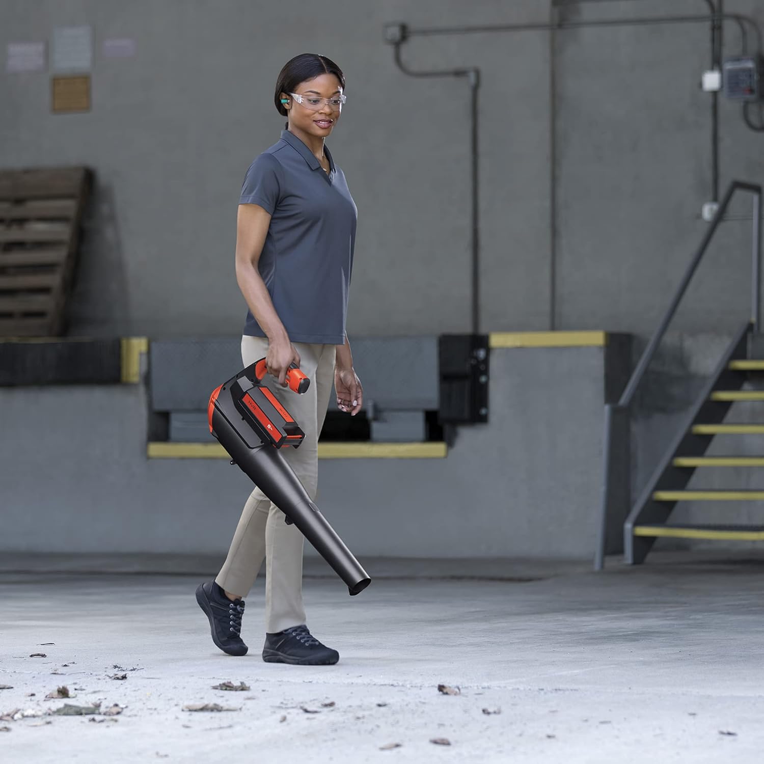 Hoover HVRPWR 40V Cordless Blower - The Ultimate Cleaning Powerhouse