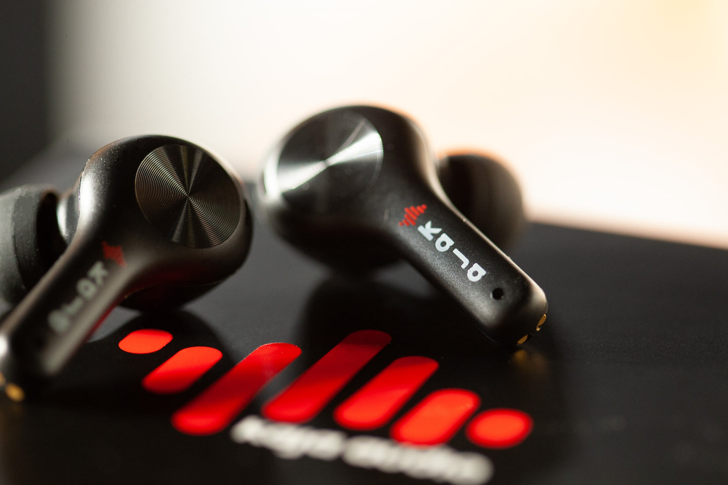 Kaja Audio Go-To Wireless Stemmed Earbuds - Your Ultimate Audio Companion