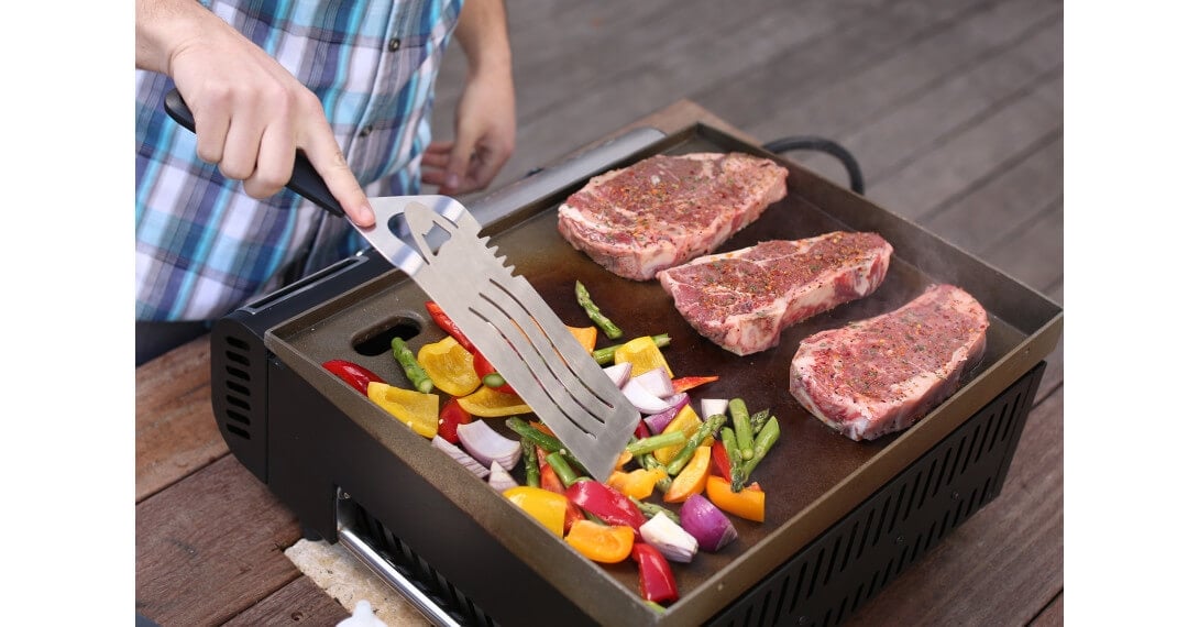 Cuisinart Gourmet 2-Burner Gas Griddle - Your Culinary Adventure Companion