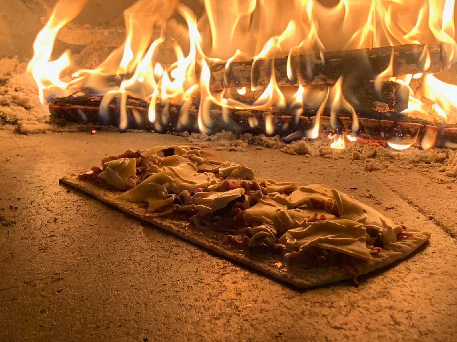Chicago Brick Oven - CBO 750 Hybrid Pizza Oven DIY Kit (Commercial) |  Dual-Fuel (Gas and Wood) - The Ultimate Pizza Oven for Your Commercial Kitchen