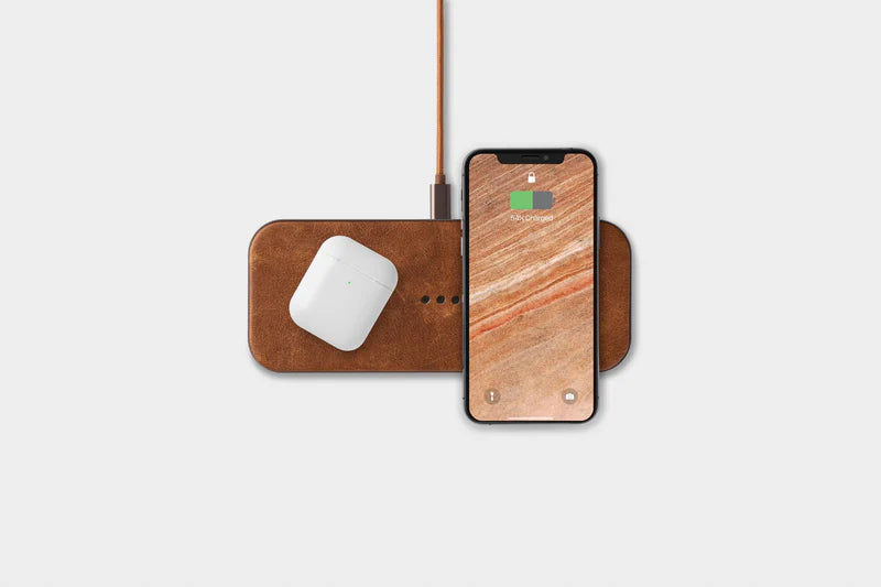 Courant Catch:2 Classic Wireless Charging Pad - Elevate Your Charging with Style and Efficiency