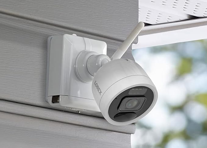 Lorex Outdoor Wi-Fi Battery Security Camera - 2K 4.0MP, White