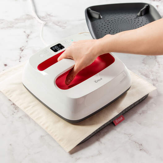 Cricut EasyPress 2 - Your Creative Heat Press for Stunning Designs