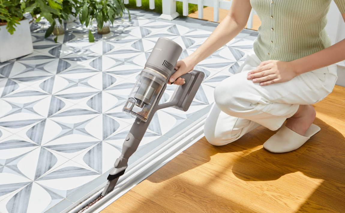 Dreame Z10 Cordless Stick Vacuum with Auto-Empty Station