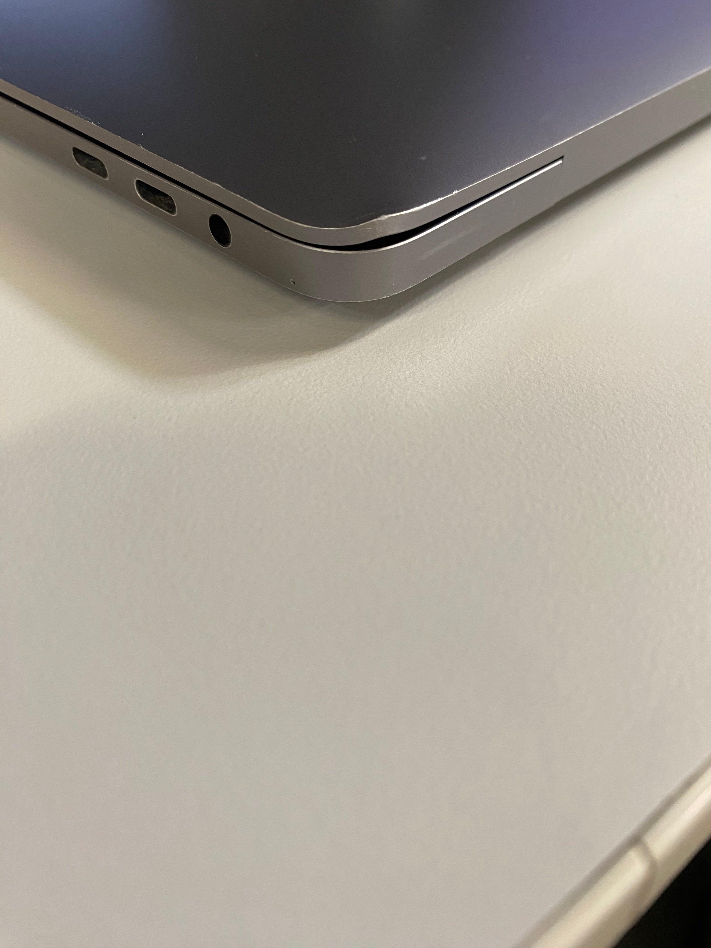 2019 Apple MacBook Pro 16' - High-Performance Powerhouse