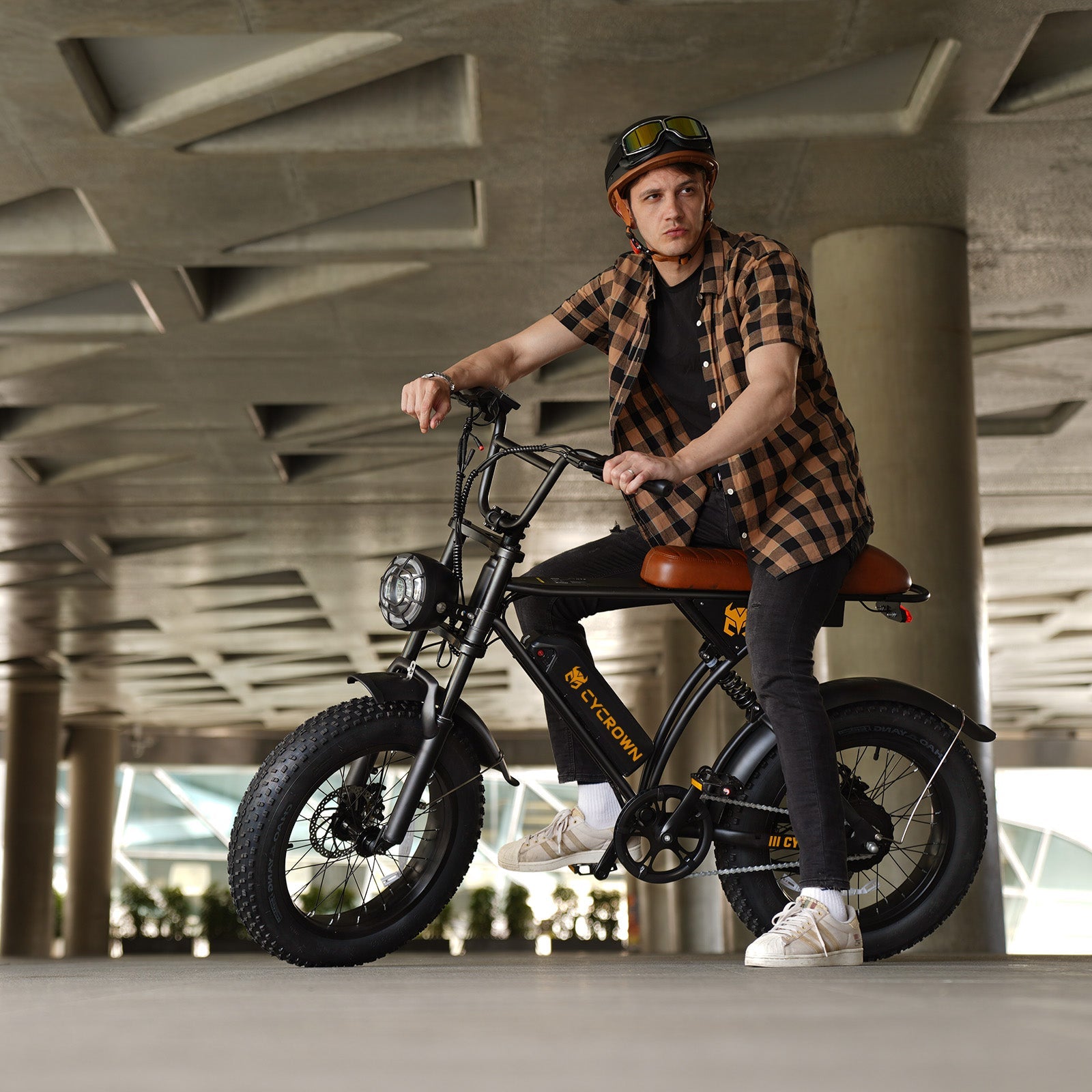 CycRun Vintage Electric Moped - Your Retro - Inspired Riding Companion