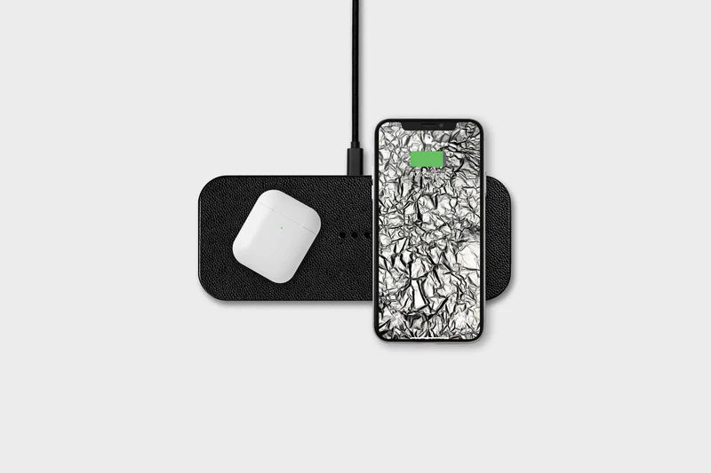 Courant Catch:2 Classic Wireless Charging Pad - Elevate Your Charging with Style and Efficiency