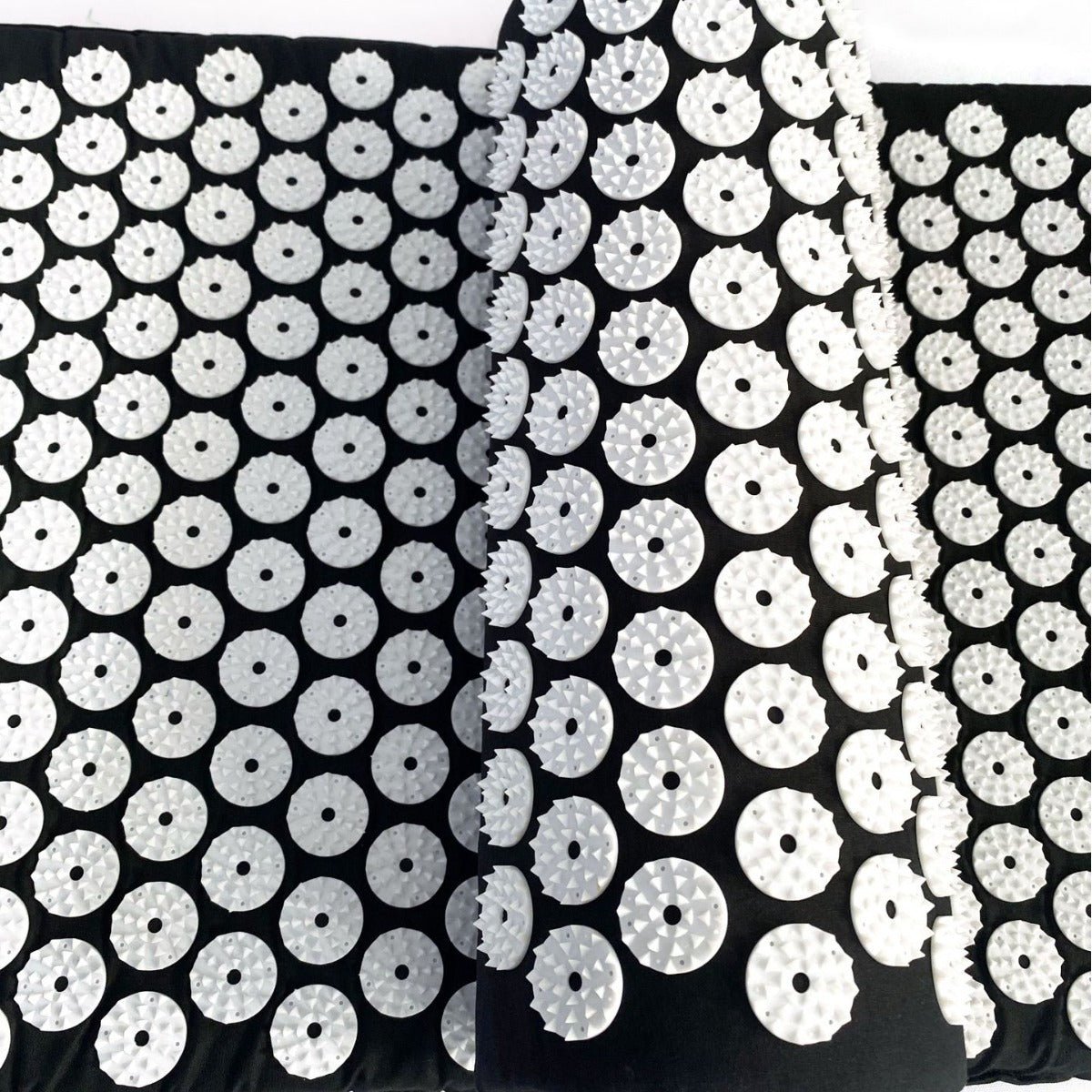 LotusWave Acupressure Mat - Your Gateway to Relaxation