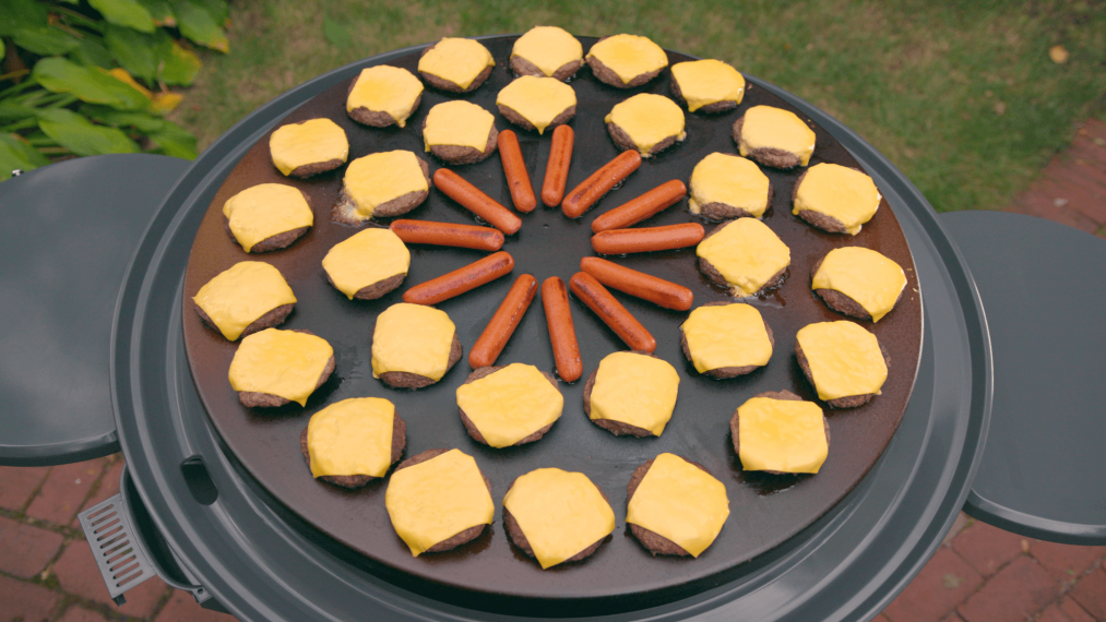 Cuisinart 360° XL 30' Outdoor Griddle Cooking Station - Your Ultimate Outdoor Culinary Companion