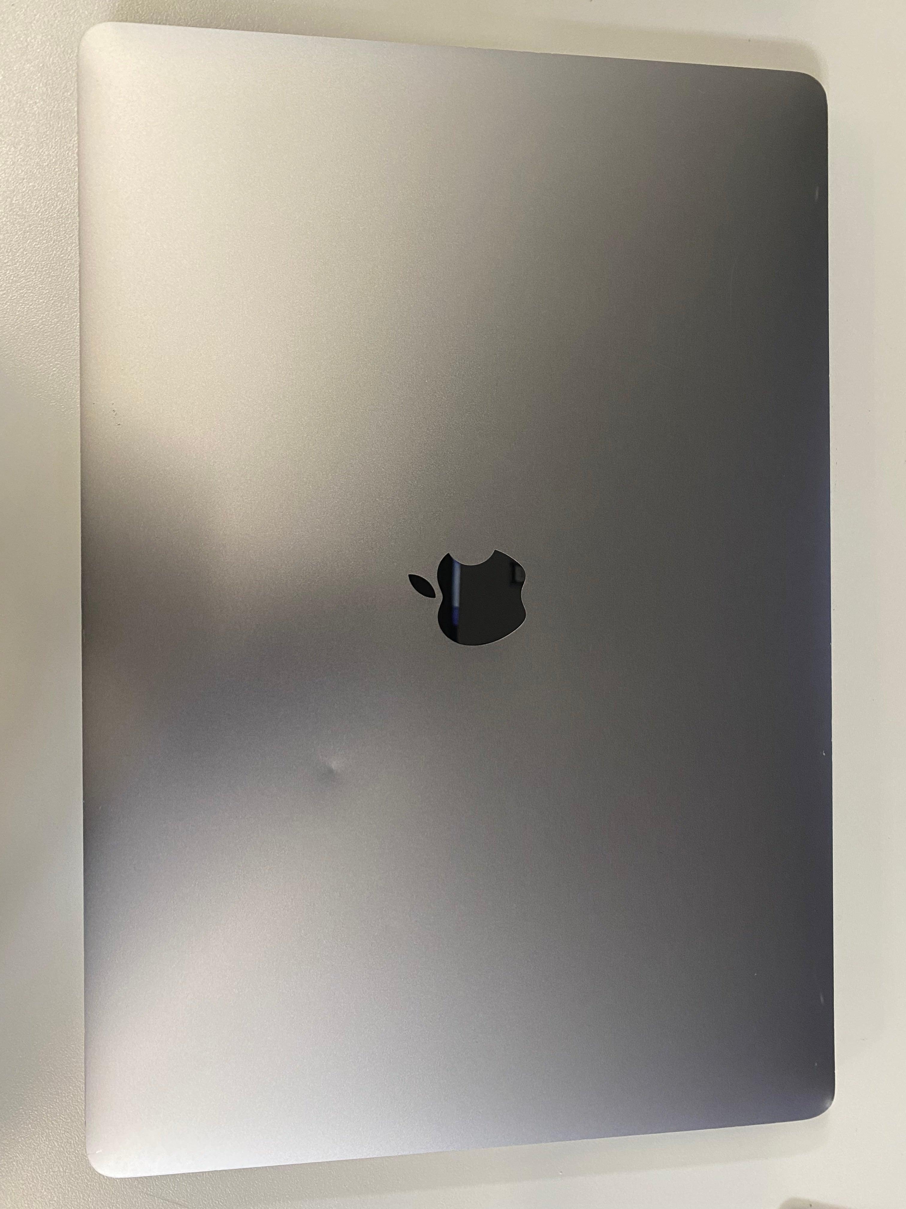 2019 Apple MacBook Pro 16' - High-Performance Powerhouse