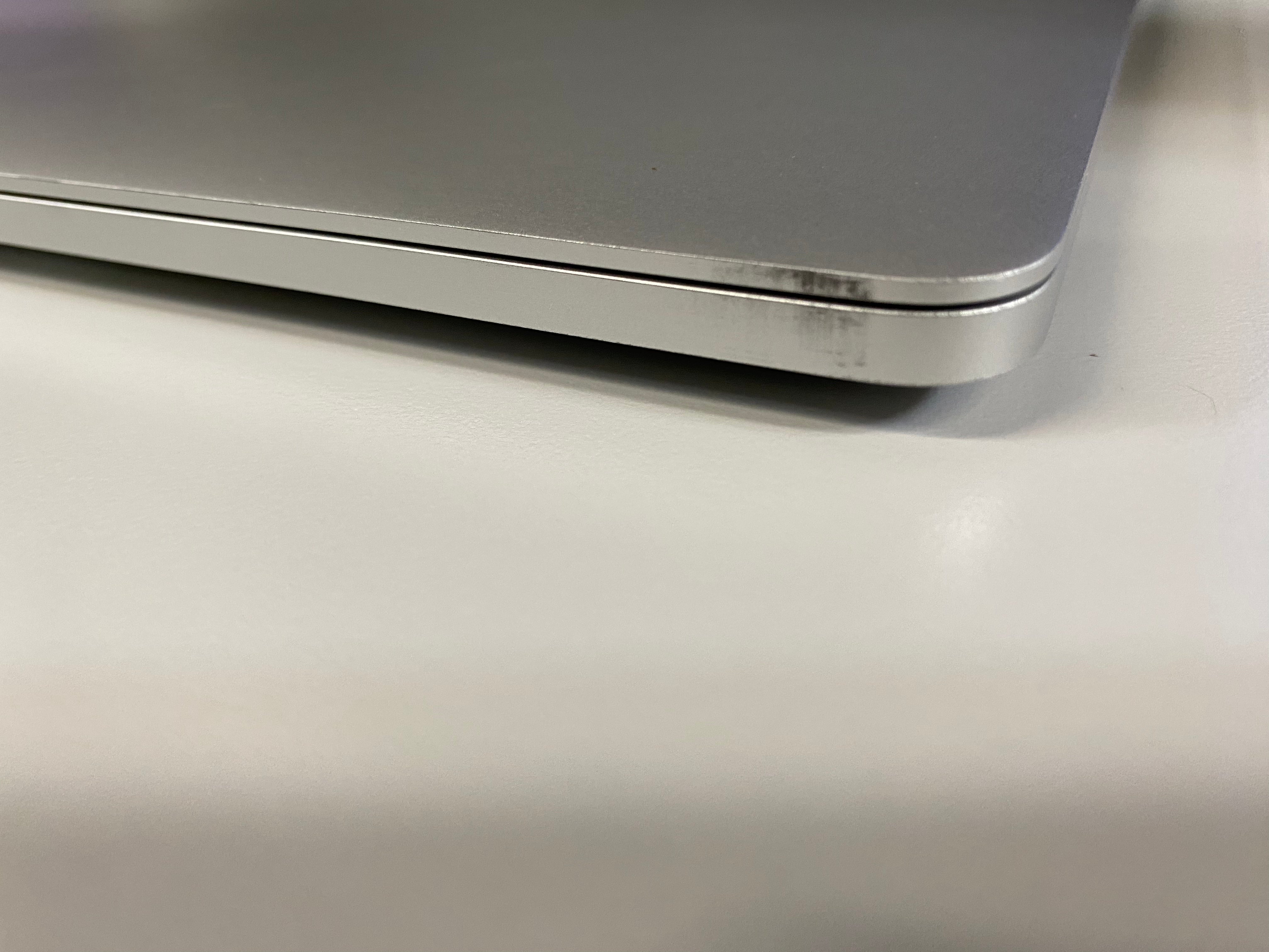 201915MacBook Pro - 2.3GHz Core i9 - 5500M - 32GB1TB