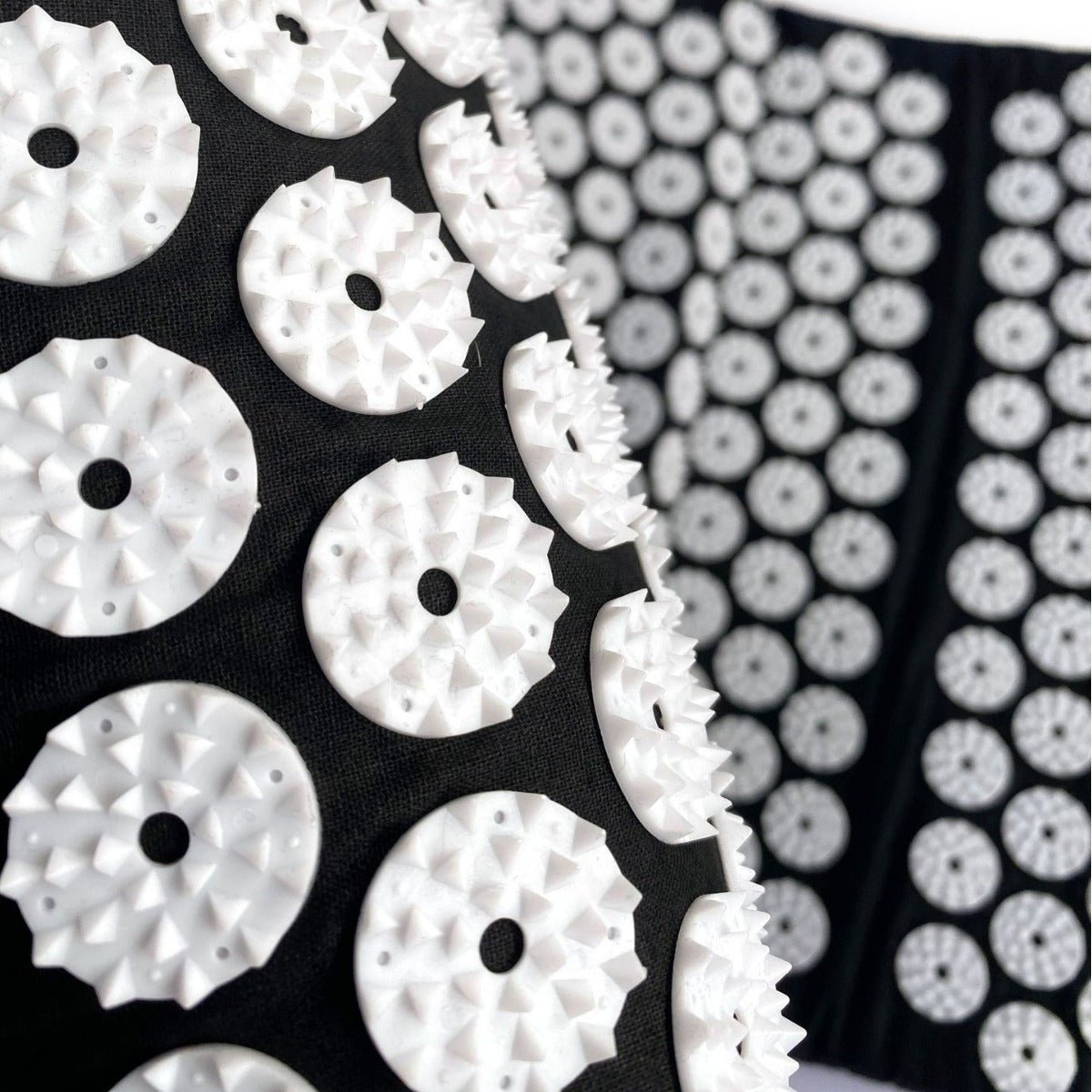 LotusWave Acupressure Mat - Your Gateway to Relaxation